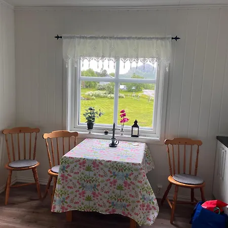I Stamsund Feriehus Lii